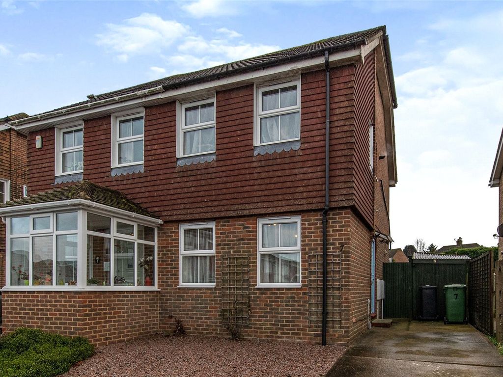 2 bed detached house for sale in Whitebeam Drive, Coxheath, Maidstone ME17 Zoopla