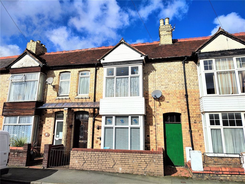 4 bed terraced house for sale in York Street, Oswestry, Shropshire SY11