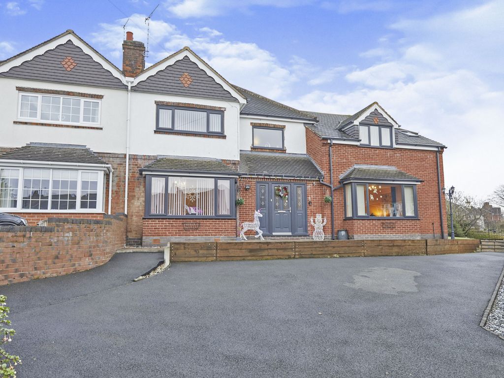 4 bed semidetached house for sale in Lyndham Avenue, BurtonOnTrent DE15 Zoopla