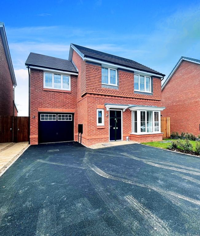 4 bed property to rent in Saints Drive, West Bromwich B71 Zoopla