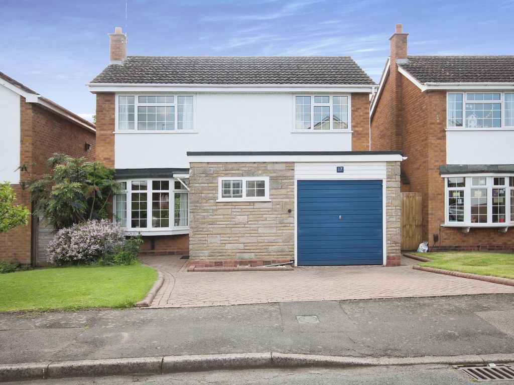 4 bed detached house for sale in Highcroft Crescent, Leamington Spa