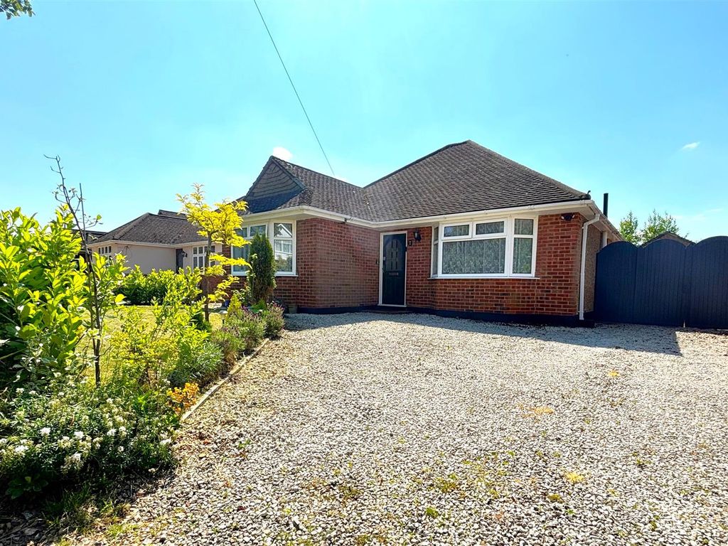 3 bed bungalow for sale in Old Road, Addlestone KT15, £640,000 Zoopla