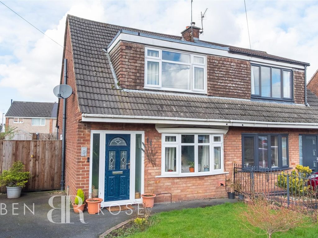 3 bed semidetached house for sale in Grasmere Close, WaltonLeDale