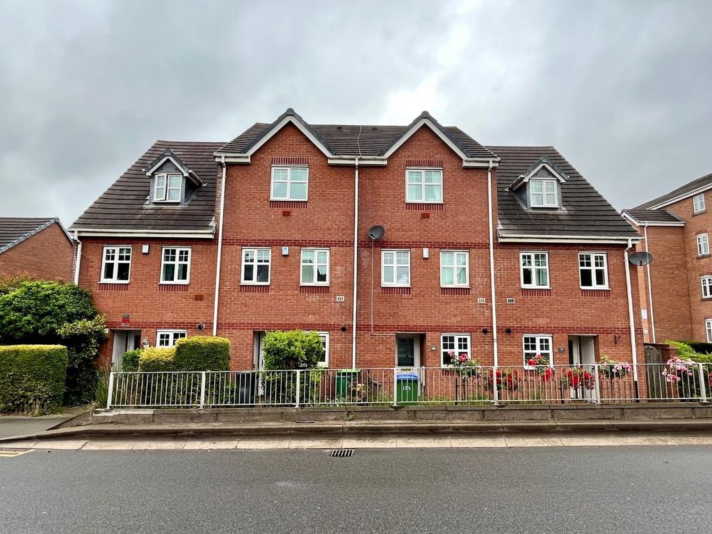 4 bed town house to rent in Hurst Lane, Tipton DY4 Zoopla