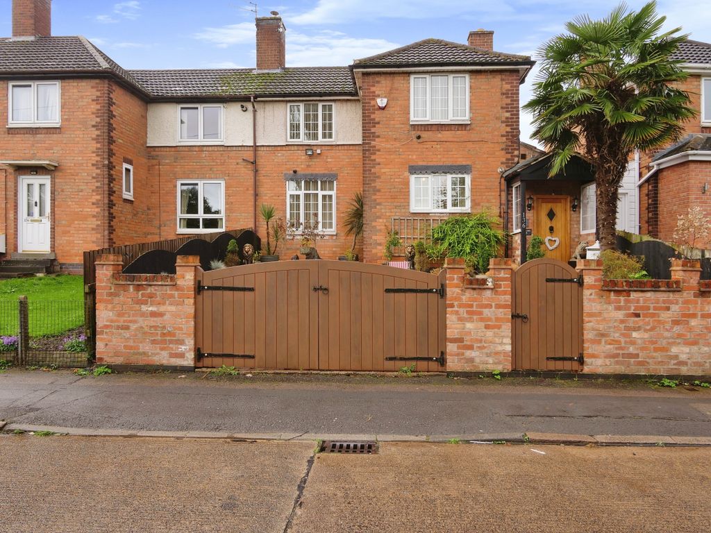 3 bed semidetached house for sale in Hockley Farm Road, Leicester LE3