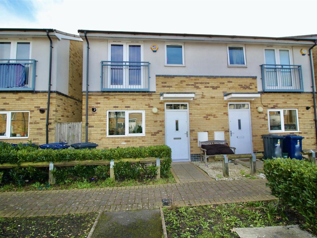 3 bed semidetached house for sale in Founders Close, Northolt UB5 Zoopla