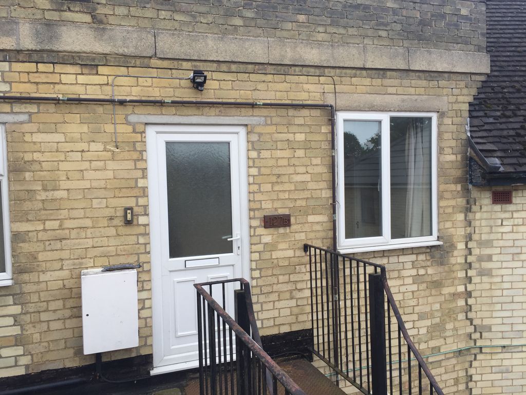 2 bed flat to rent in Milton Road, Cambridge CB4 Zoopla