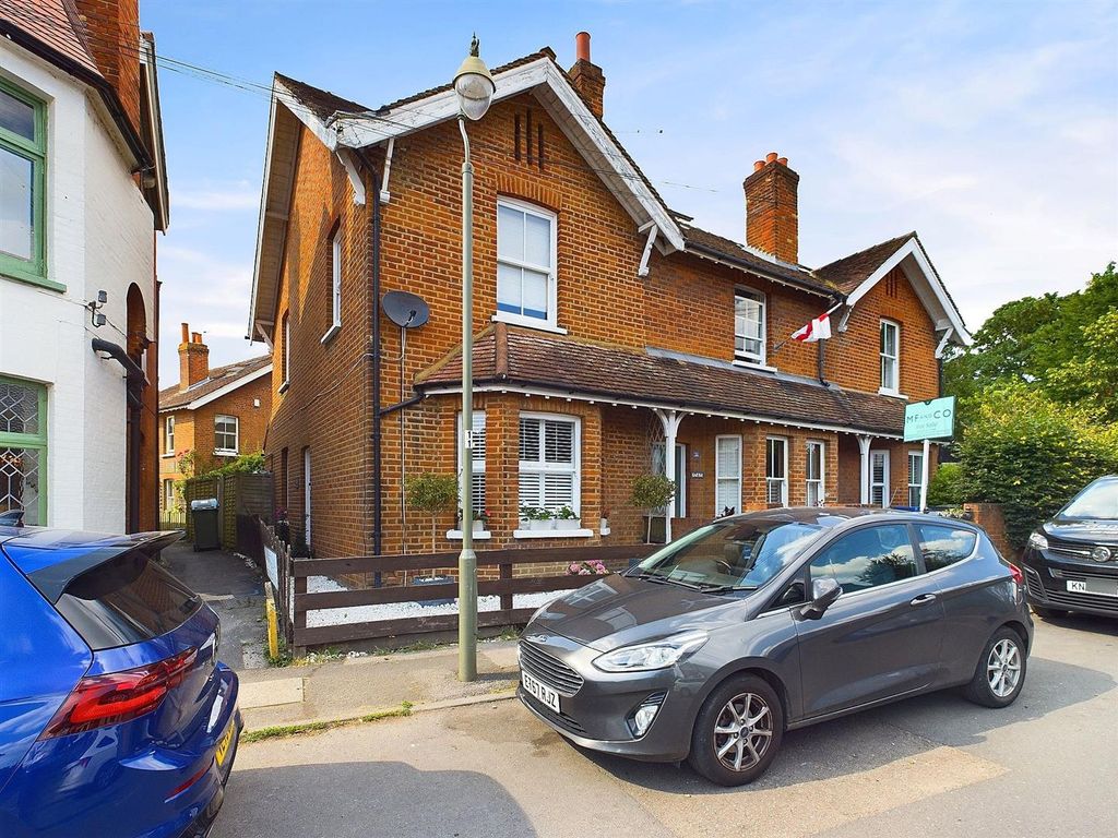 2 bed semidetached house for sale in Manor Road, WaltonOnThames KT12