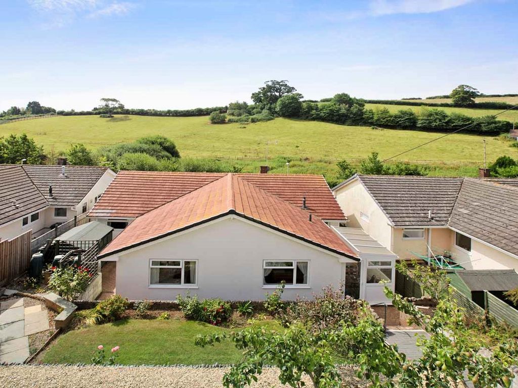 3 bed detached bungalow for sale in Hall Lane, Dawlish EX7