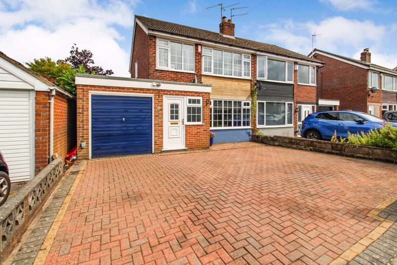 3 bed semidetached house for sale in Milford Avenue, Werrington, Stoke