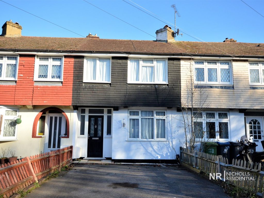 3 bed terraced house to rent in Sunray Avenue, Surbiton, Surrey. KT5, £