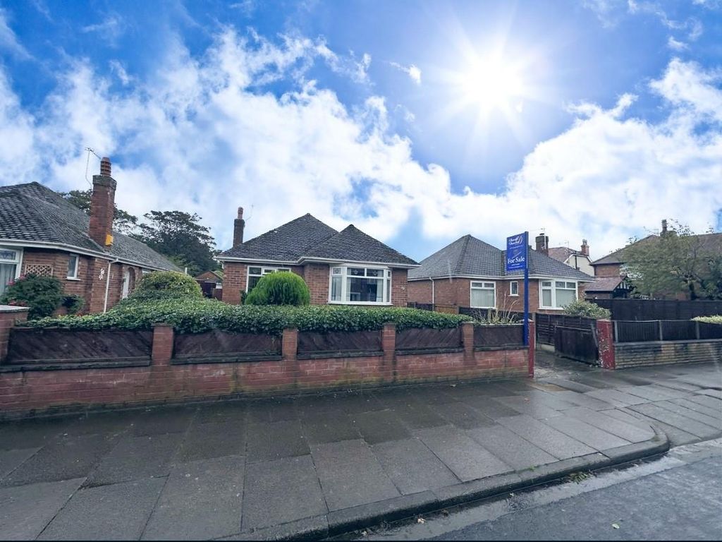 2 bed semidetached bungalow for sale in Fairfield Road, Southport, 3