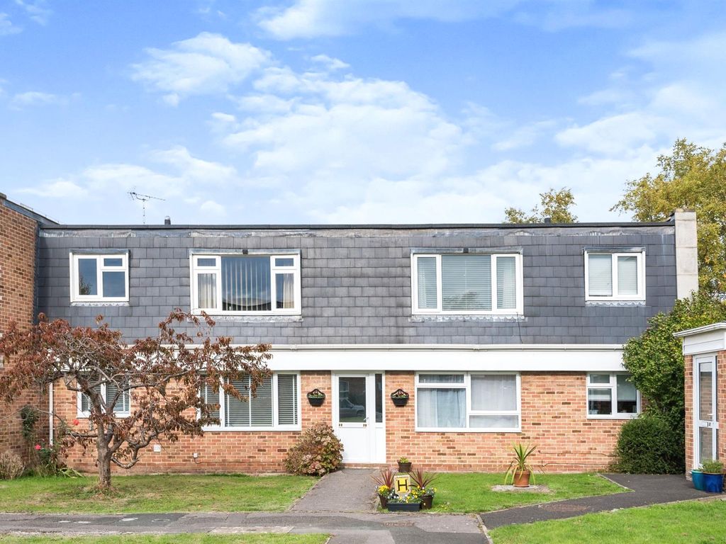 Trent Road, Swindon SN25  