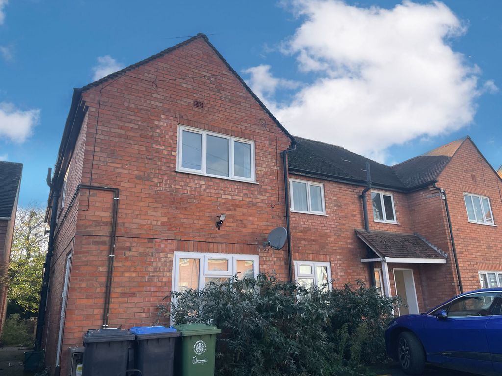 2 bed flat to rent in New Street, Tiddington, StratfordUponAvon CV37
