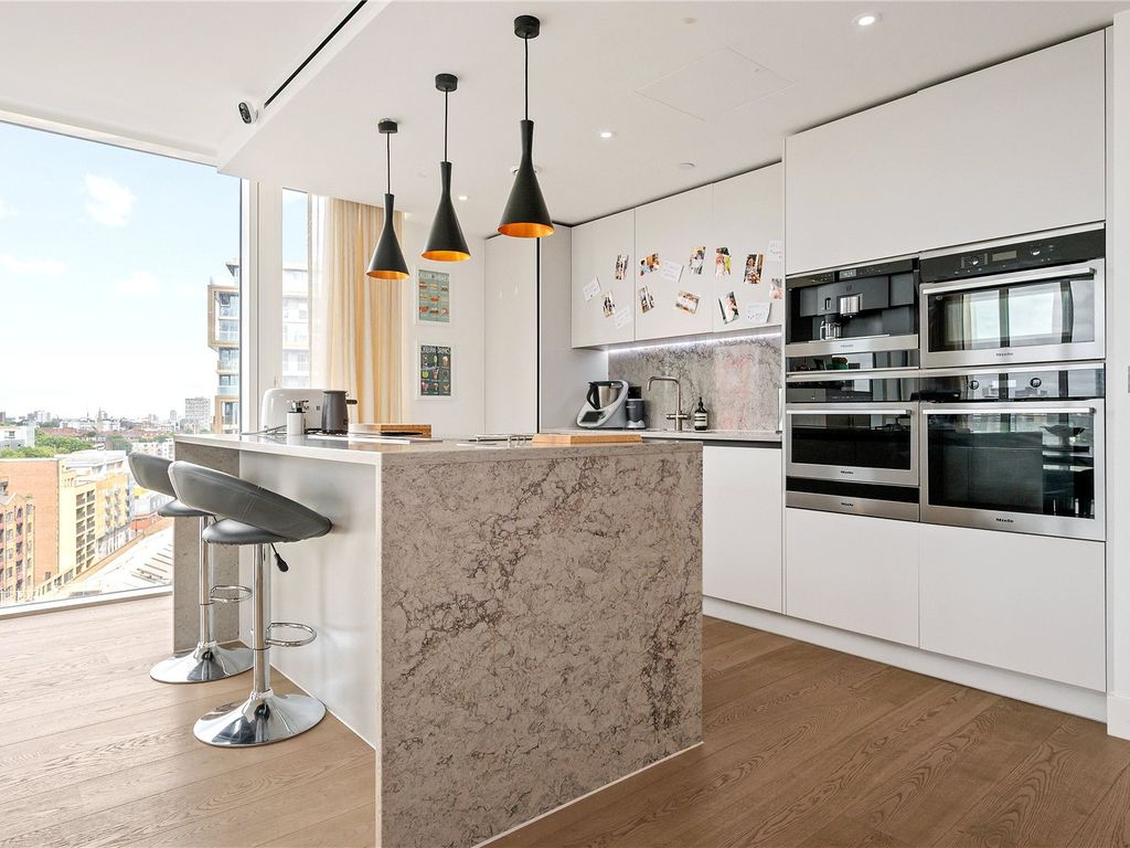 3 bed flat for sale in Admiralty House, 150 Vaughan Way, Wapping, London E1W Zoopla