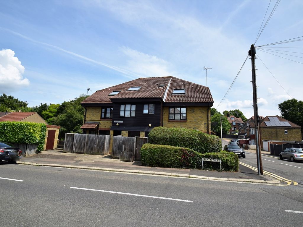 1 bed flat to rent in Elm Avenue, Chatham, Chatham ME4 Zoopla