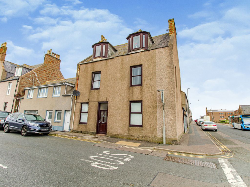 6 bed end terrace house for sale in York Street, Peterhead