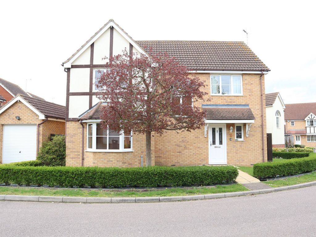 4 bed detached house for sale in Aston Close, Yaxley, Peterborough