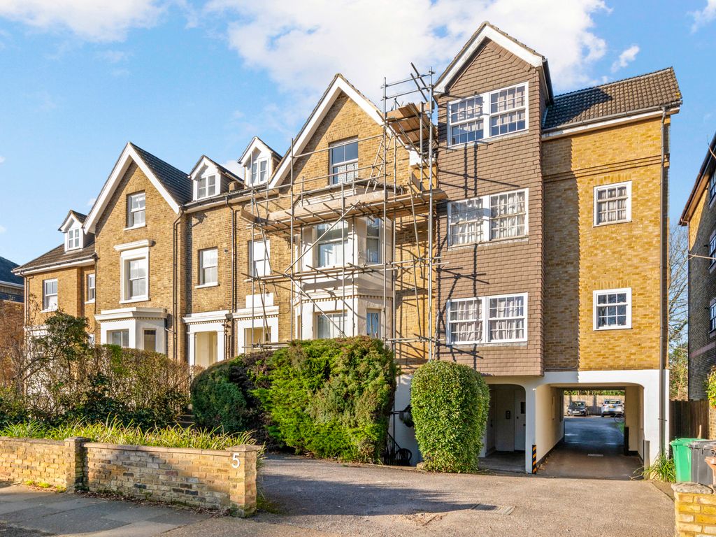 Studio for sale in Surbiton Hill Park, Surbiton KT5, £185,000 Zoopla