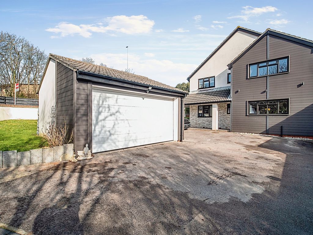 5 bed detached house for sale in Whitecross Drive, Weymouth DT4 Zoopla