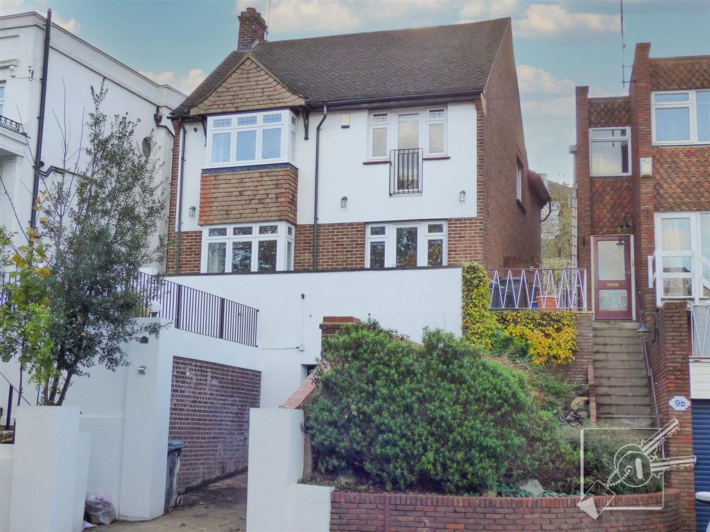 4 bed detached house for sale in Parrock Road, Gravesend DA12, £550,000