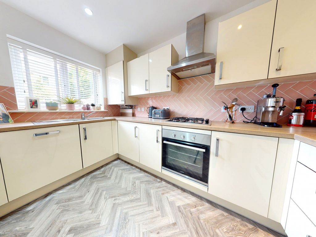 2 bed terraced house to rent in John Coates Lane, Repton Park TN23 Zoopla