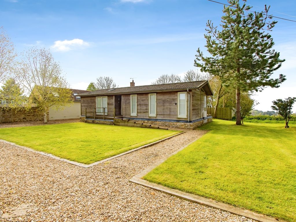 3 bed lodge for sale in Saxon Maybank, Bradford Abbas, Sherborne DT9, £