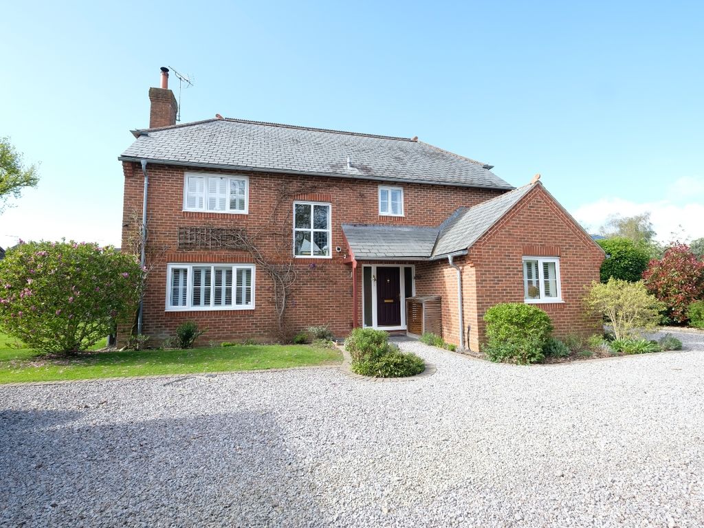 4 bed detached house for sale in Main Road, Marchwood SO40, £895,000