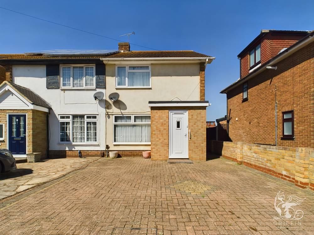 3 bed property for sale in Mungo Park Road, Rainham RM13, £425,000 Zoopla