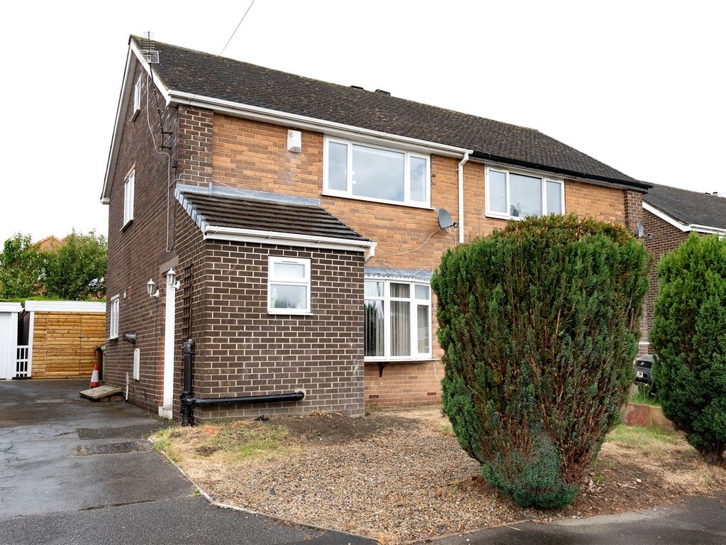 3 bed semidetached house for sale in Langdale Road, Woodlesford, Leeds