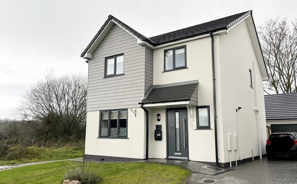 4 bed detached house for sale in Cherry Close, Caldicot, Monmouthshire NP26 Zoopla