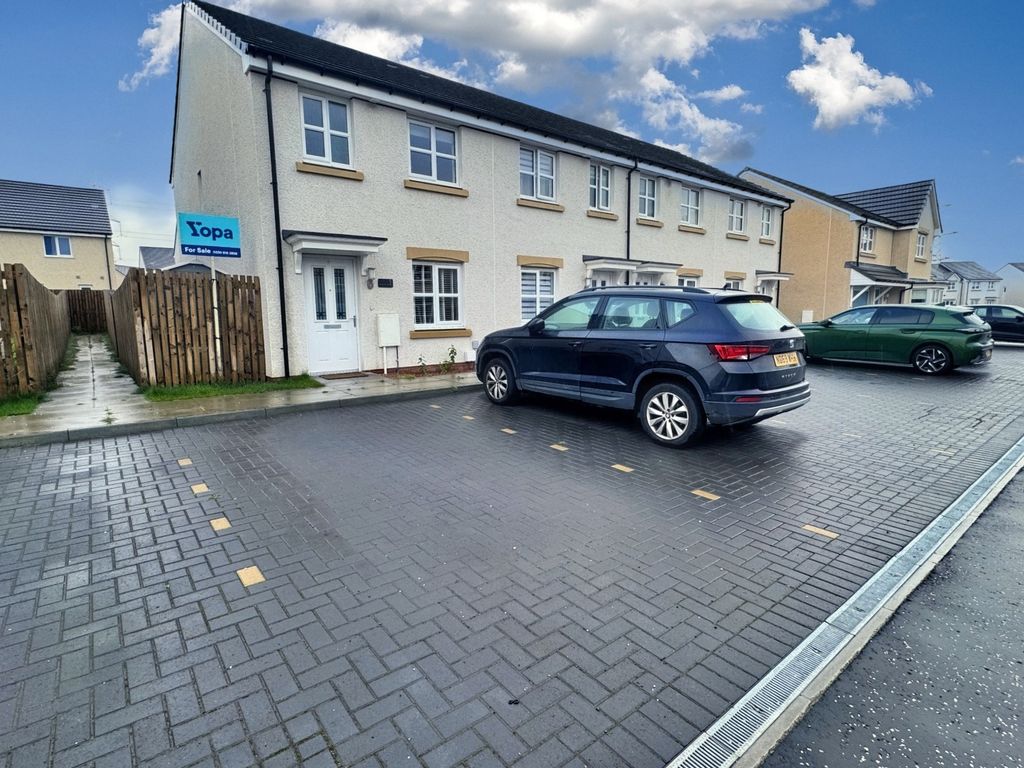 2 bed end terrace house for sale in Watervole Crescent, Cambuslang