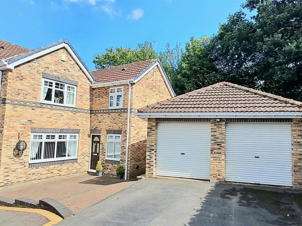 4 bed detached house for sale in Far Golden Smithies, Swinton, Mexborough S64 Zoopla