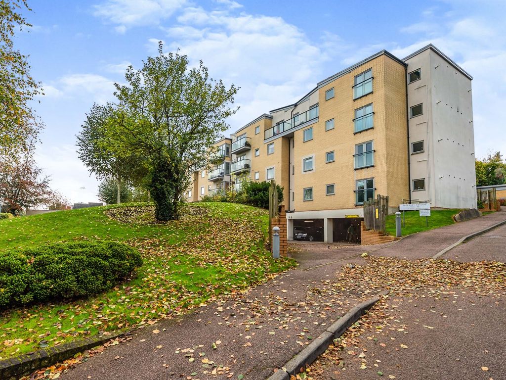 2 bed flat to rent in Bury Road, Hemel Hempstead HP1 Zoopla