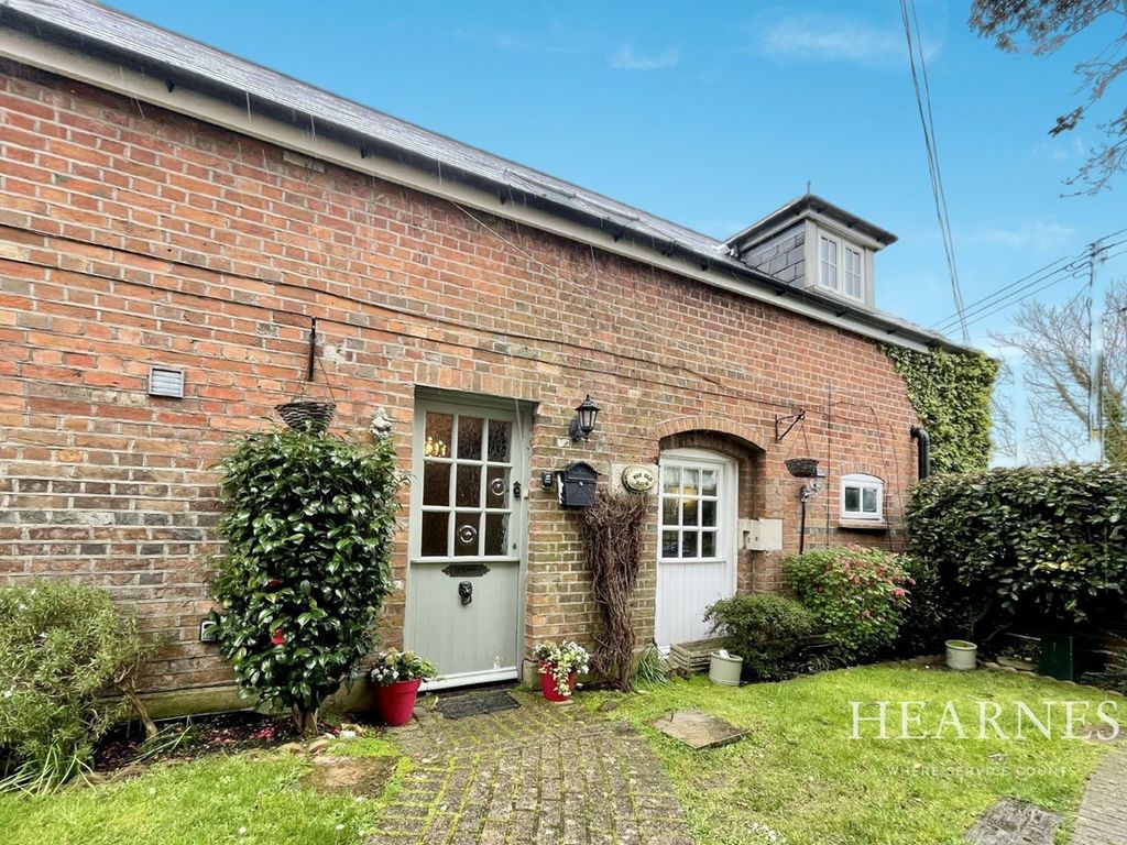 4 bed property for sale in Throop Road, Throop, Bournemouth BH8, £