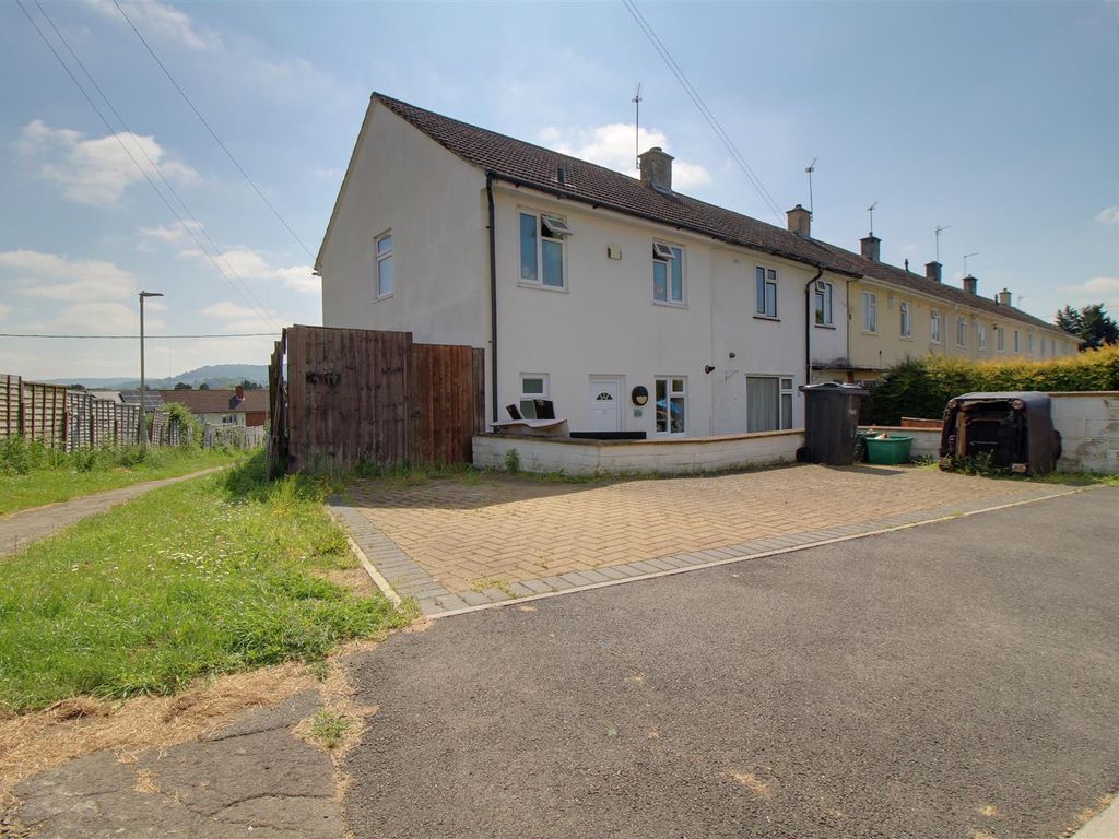 3 bed end terrace house for sale in Underhill Road, Matson, Gloucester