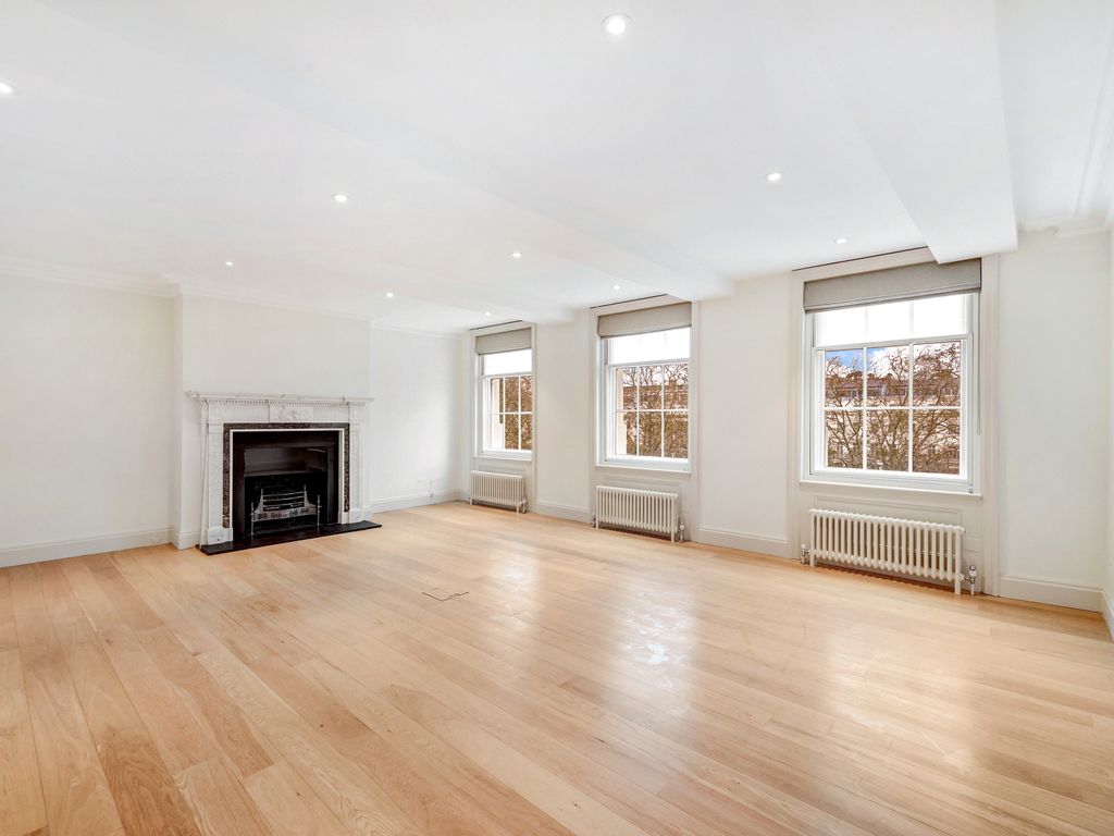 3 bed flat to rent in Eaton Square, Belgravia SW1W, £10,833 pcm Zoopla
