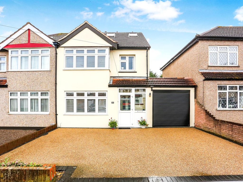 4 bed semidetached house for sale in Paget Avenue, Sutton SM1, £