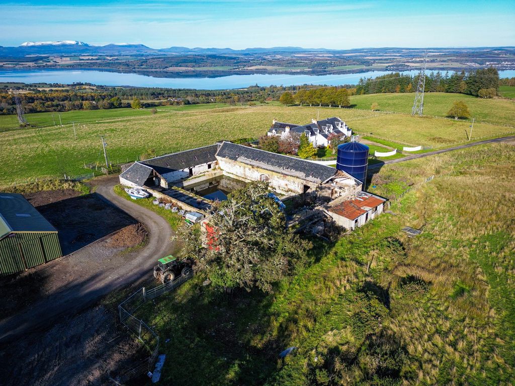 Land for sale in Ladystone Steading, Bunchrew, Inverness. IV3, £150,000