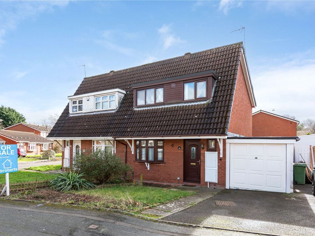 3 bed semidetached house for sale in Penshaw Close, Pendeford, Wolverhampton, Wets Midlands WV9