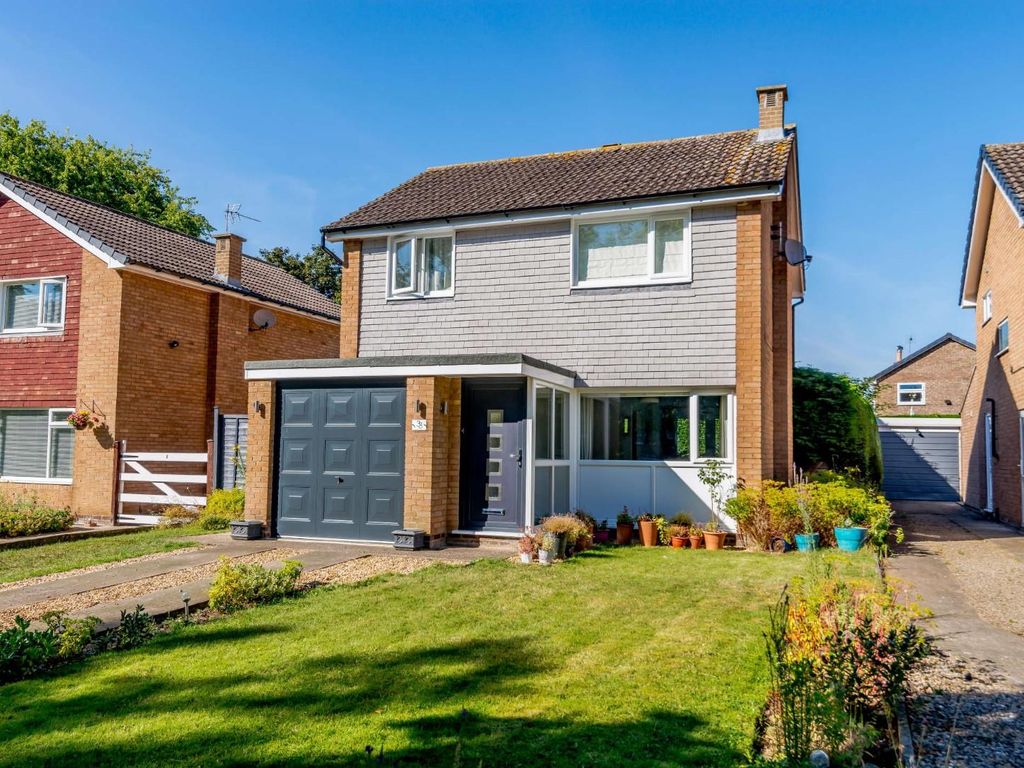 3 bed detached house for sale in Whitsundale Close, Knaresborough HG5 Zoopla