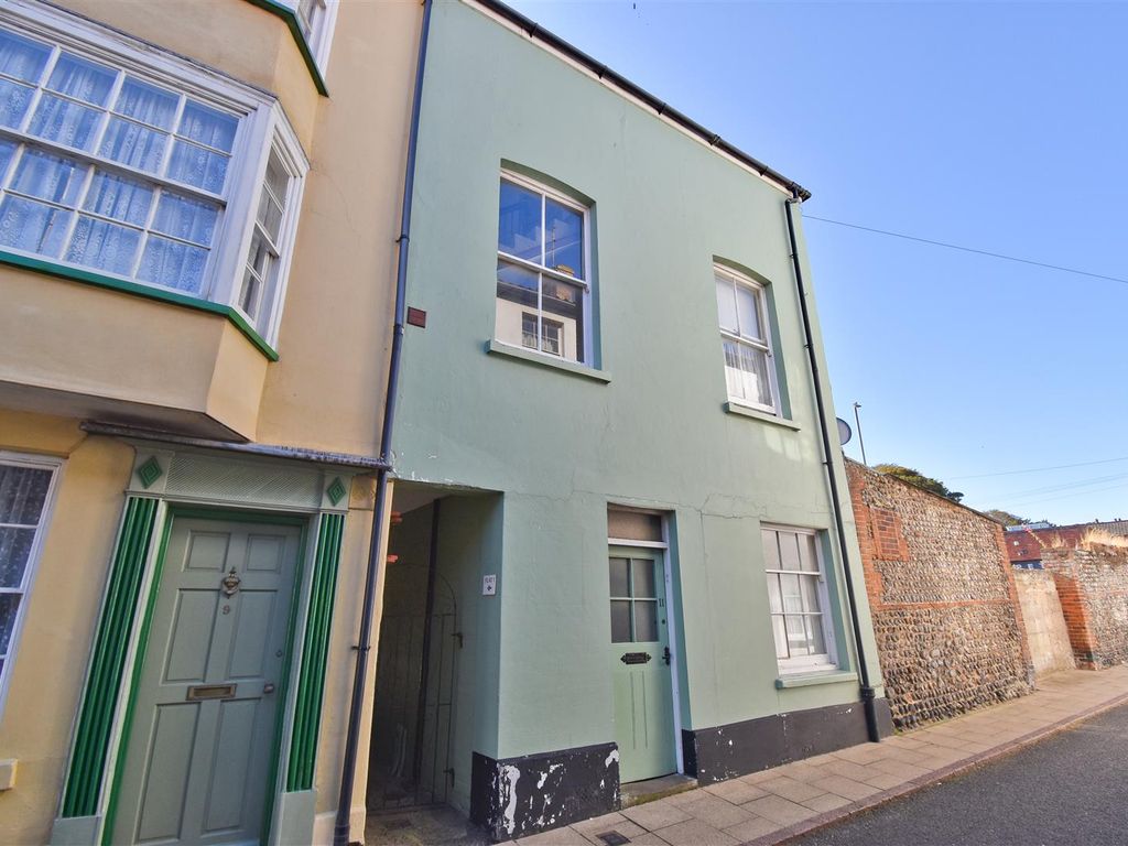 Studio to rent in Chapel Street, Cromer NR27, £495 pcm Zoopla