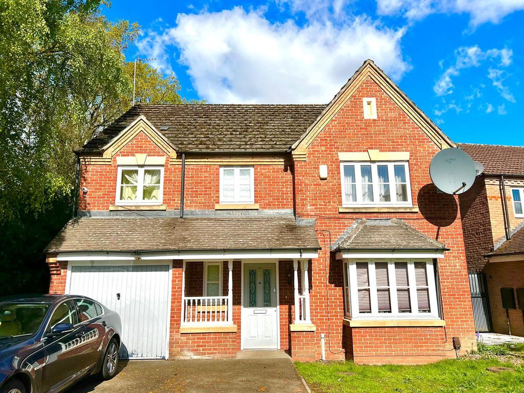 5 bed detached house to rent in Rockery Close, Leicester LE5, £1,650