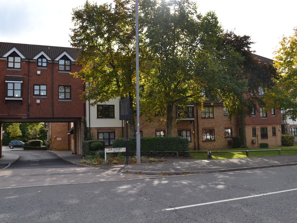 1 bed flat to rent in The Ridgeway, Chingford E4, £1,200 pcm Zoopla