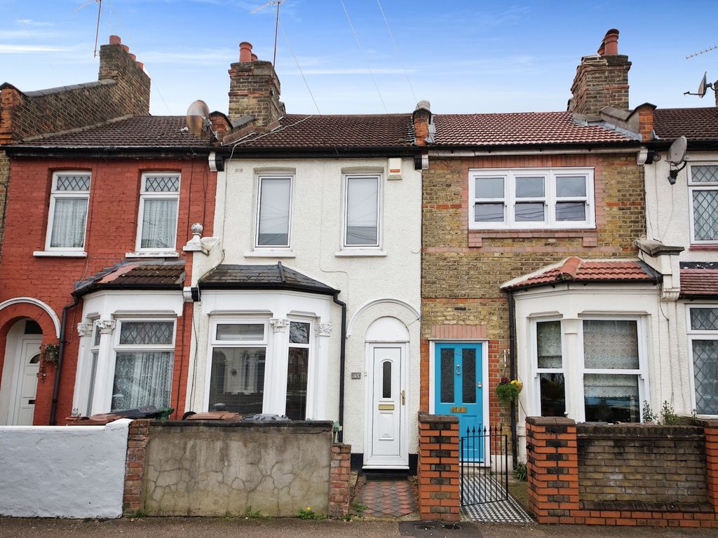 2 bed terraced house for sale in Thorpe Road, London E17 Zoopla