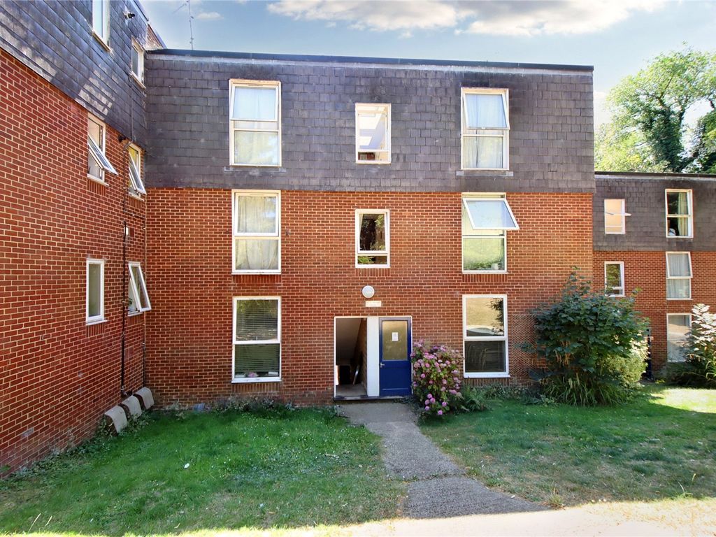 2 bed flat for sale in Bohemia, Bohemia, Hemel Hempstead, Hertfordshire