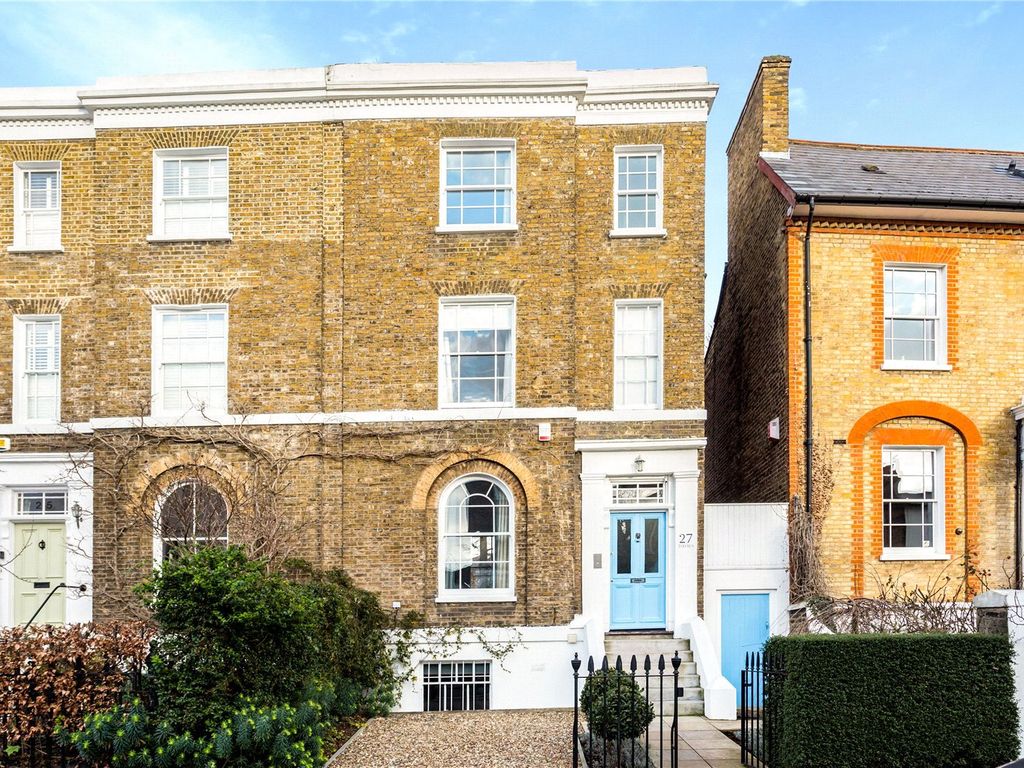 4 bed end terrace house for sale in Stockwell Park Crescent, London SW9