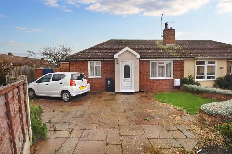 2 bed bungalow for sale in Regent Close, Brightlingsea CO7, £255,000