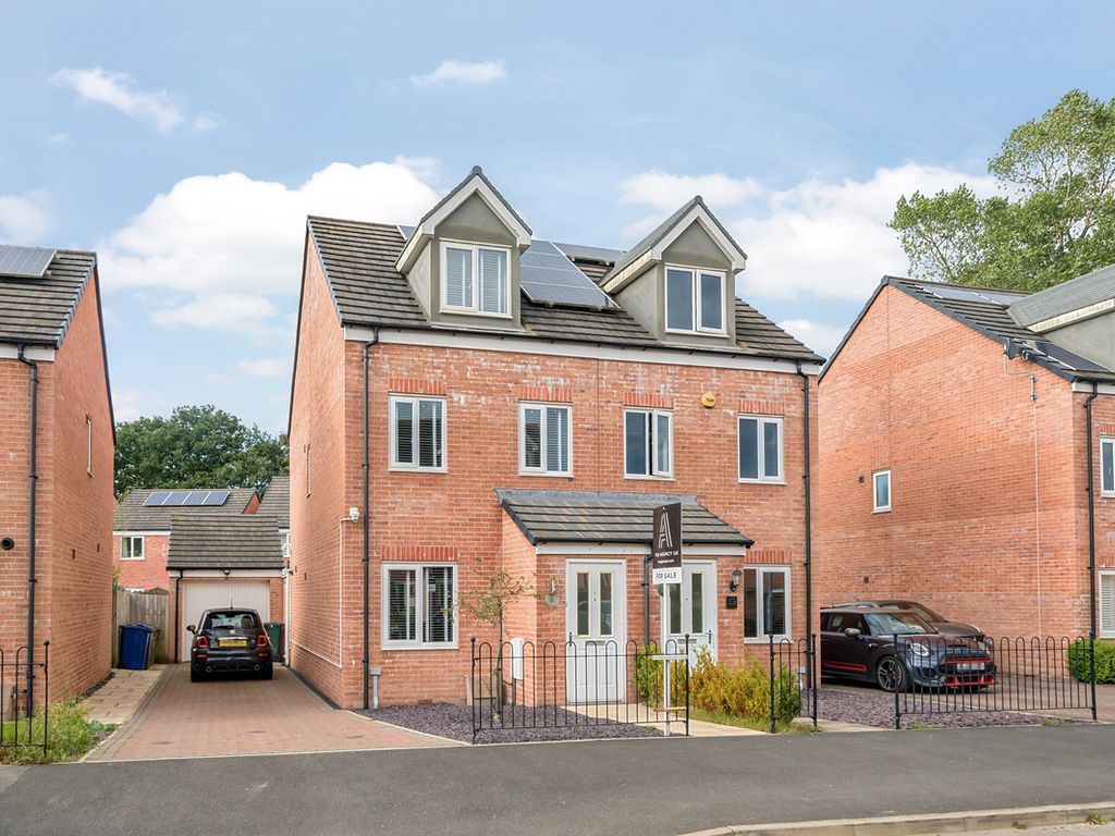 3 bed semidetached house for sale in Brookwood Way, Chorley PR7, £