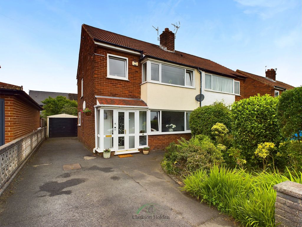 3 bed semidetached house for sale in Hurstway, Fulwood PR2, £215,000